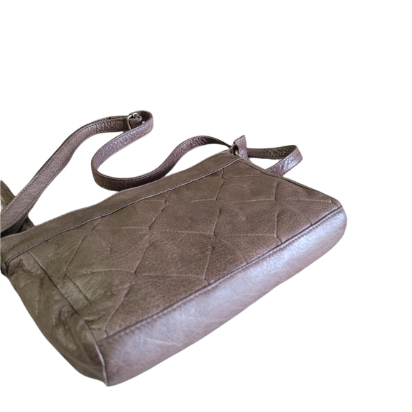 Day & Mood Small Leather Crossbody Bag - Picture 4 of 8